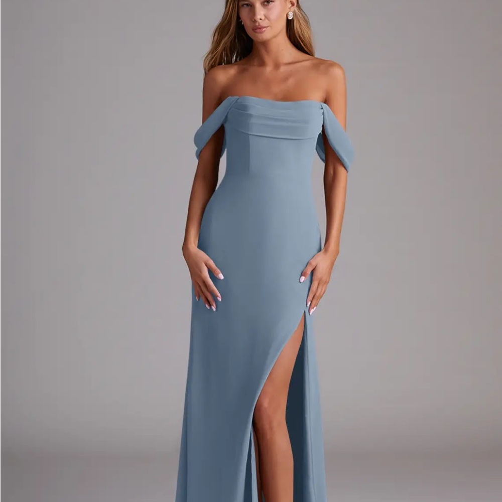 Elegant Off-Shoulder Blue Evening Dress